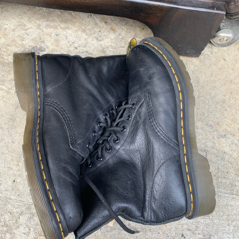 Dr. Martens 39/8